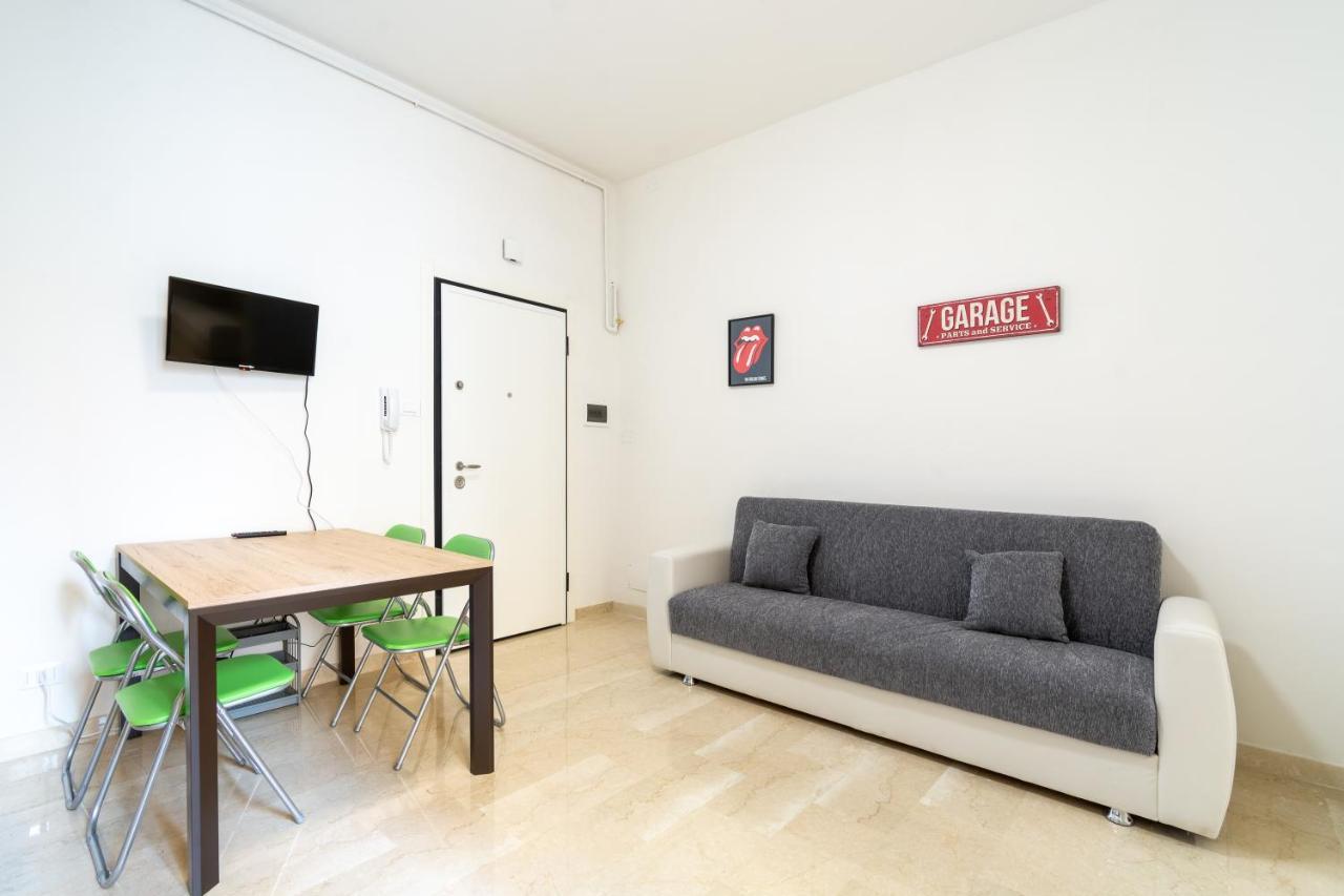Ferienwohnung Housmart San Carlo 17 Bologna Exterior foto
